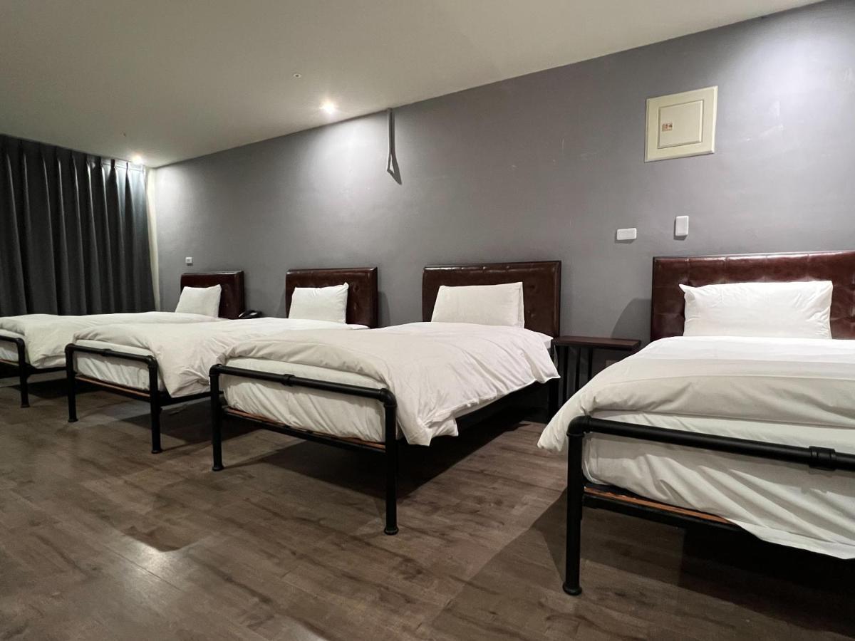 Saint Hostel Beigang Luaran gambar
