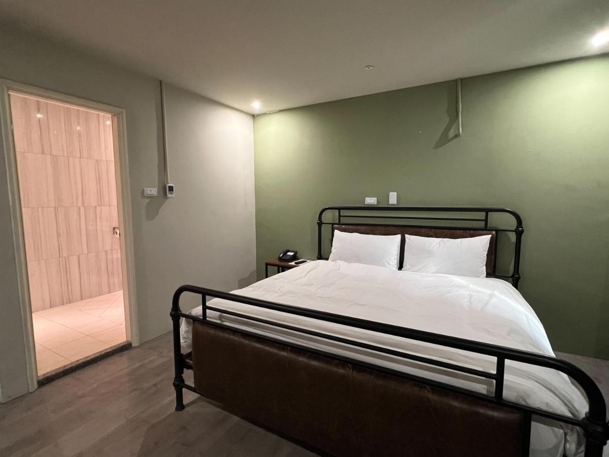 Saint Hostel Beigang Luaran gambar