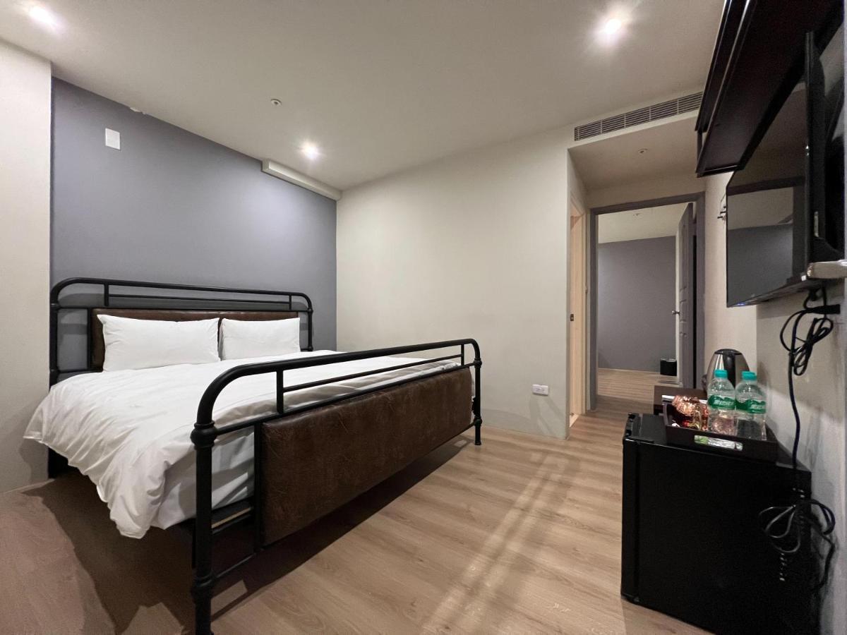 Saint Hostel Beigang Luaran gambar
