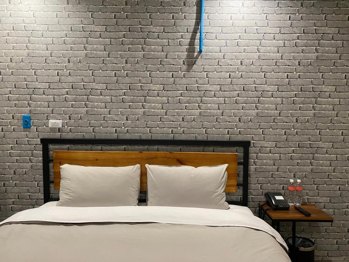 Saint Hostel Beigang Luaran gambar